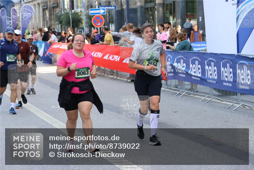 07.09.2025 - BARMER Alsterlauf Strokosch-Dieckow http://msf.ph/oto/8739022 07.09.2025 10:18:56 Ziel 2024, 2189, 2725, 2761, 3399, 3400, 3581, 3882, 4060, 4207, 4390, 4410, 4438, 4459, 5325, 5622, 5706, 5712 meine-sportfotos.de