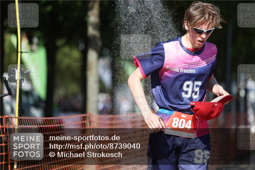 07.09.2025 - 19. Norderstedt Triathlon Michael Strokosch http://msf.ph/oto/8739040 07.09.2025 13:46:41 Laufen 359, 804 meine-sportfotos.de