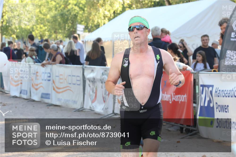07.09.2025 - 19. Norderstedt Triathlon Luisa Fischer http://msf.ph/oto/8739041 07.09.2025 16:49:16 Ziel 1103, 1497, 1551 meine-sportfotos.de