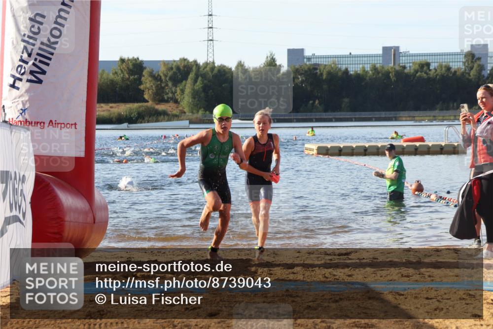 07.09.2025 - 19. Norderstedt Triathlon Luisa Fischer http://msf.ph/oto/8739043 07.09.2025 09:28:27 Schwimmen 553, 557, 633 meine-sportfotos.de