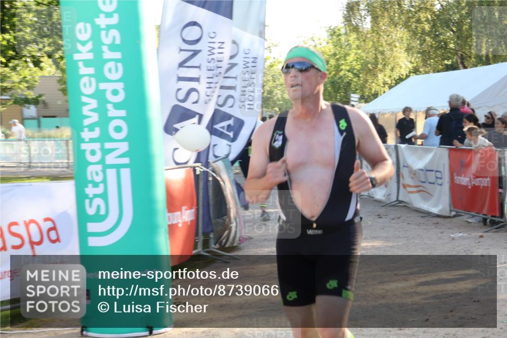 07.09.2025 - 19. Norderstedt Triathlon Luisa Fischer http://msf.ph/oto/8739066 07.09.2025 16:49:18 Ziel 1053, 1103, 1551 meine-sportfotos.de