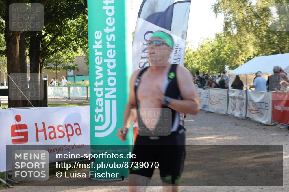 07.09.2025 - 19. Norderstedt Triathlon Luisa Fischer http://msf.ph/oto/8739070 07.09.2025 16:49:18 Ziel 1053, 1103, 1551 meine-sportfotos.de