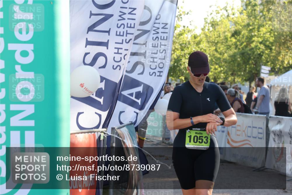 07.09.2025 - 19. Norderstedt Triathlon Luisa Fischer http://msf.ph/oto/8739087 07.09.2025 16:49:20 Ziel 1053, 1551, 1588 meine-sportfotos.de