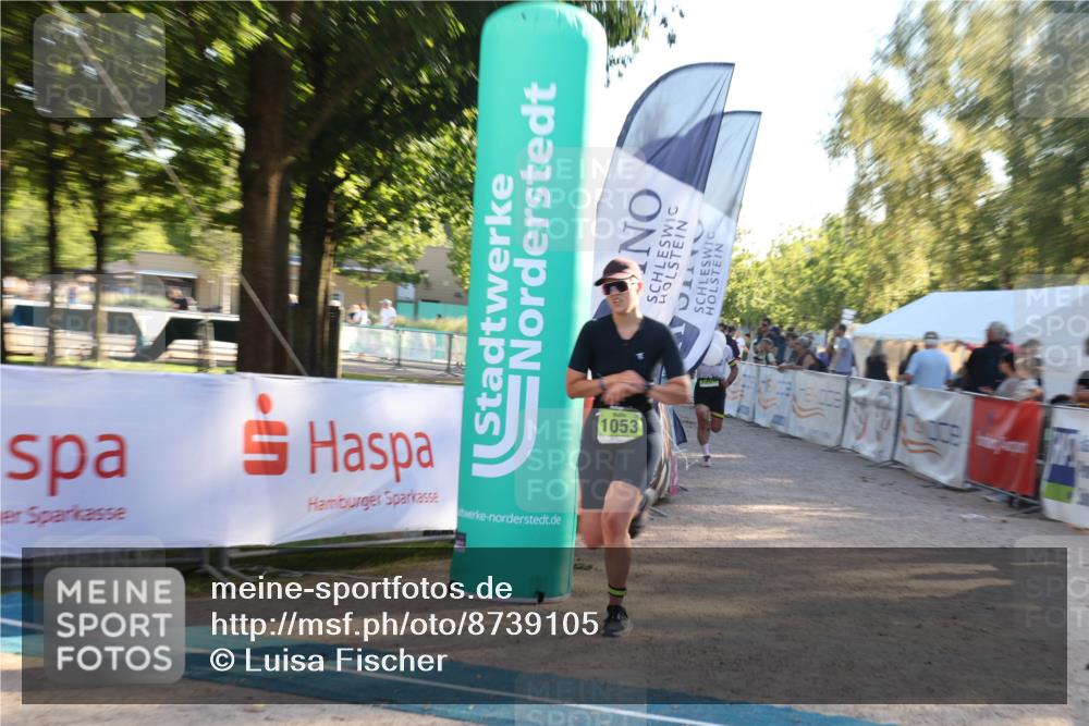 07.09.2025 - 19. Norderstedt Triathlon Luisa Fischer http://msf.ph/oto/8739105 07.09.2025 16:49:21 Ziel 1053, 1551, 1588 meine-sportfotos.de