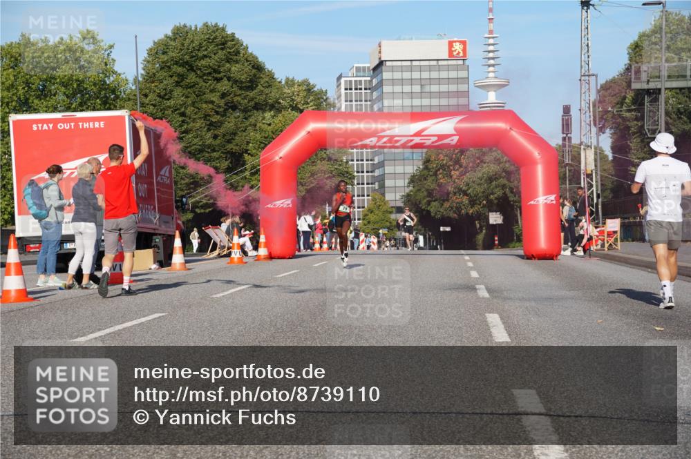 07.09.2025 - BARMER Alsterlauf Yannick Fuchs http://msf.ph/oto/8739110 07.09.2025 09:26:01 Laufen  meine-sportfotos.de