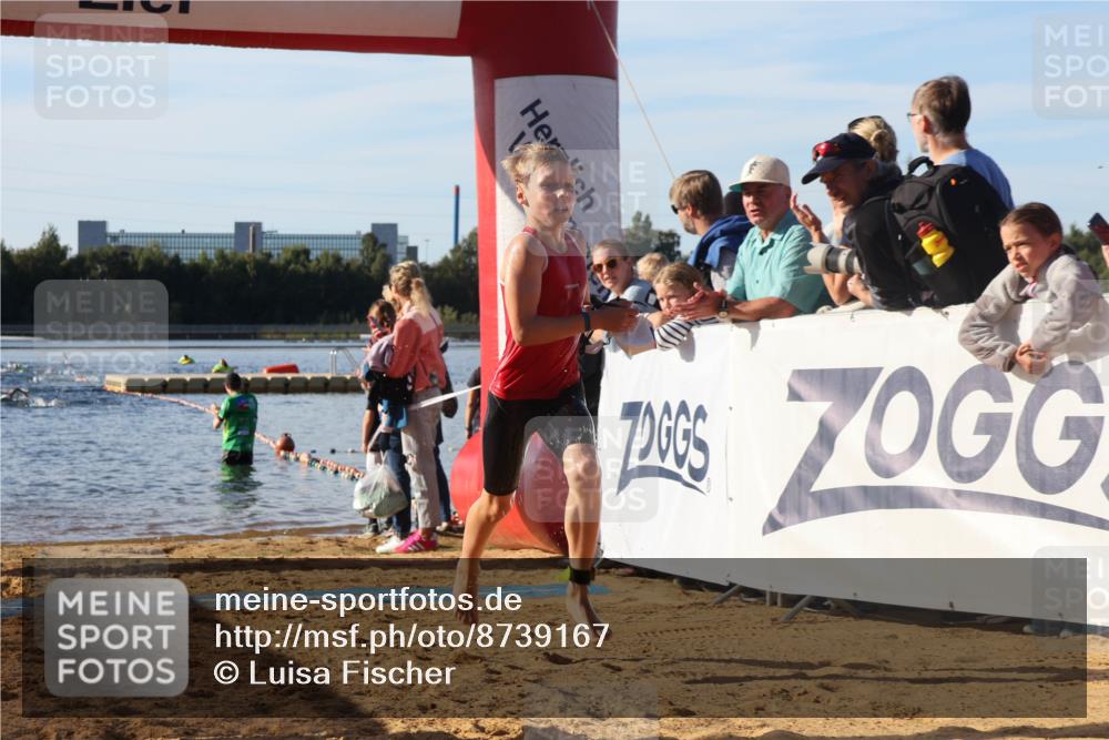 07.09.2025 - 19. Norderstedt Triathlon Luisa Fischer http://msf.ph/oto/8739167 07.09.2025 09:28:43 Schwimmen 583 meine-sportfotos.de