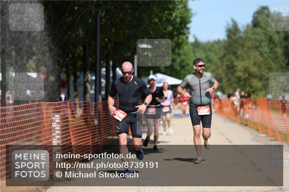 07.09.2025 - 19. Norderstedt Triathlon Michael Strokosch http://msf.ph/oto/8739191 07.09.2025 13:05:55 Laufen 288, 293, 1237, 1260, 1296 meine-sportfotos.de