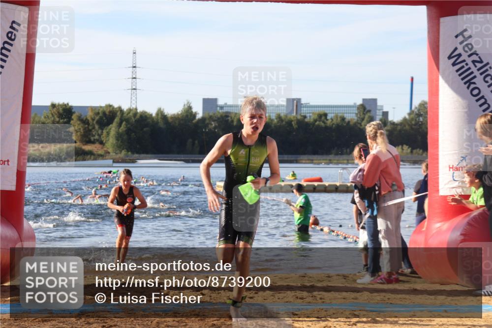 07.09.2025 - 19. Norderstedt Triathlon Luisa Fischer http://msf.ph/oto/8739200 07.09.2025 09:29:08 Schwimmen 586, 594, 600 meine-sportfotos.de