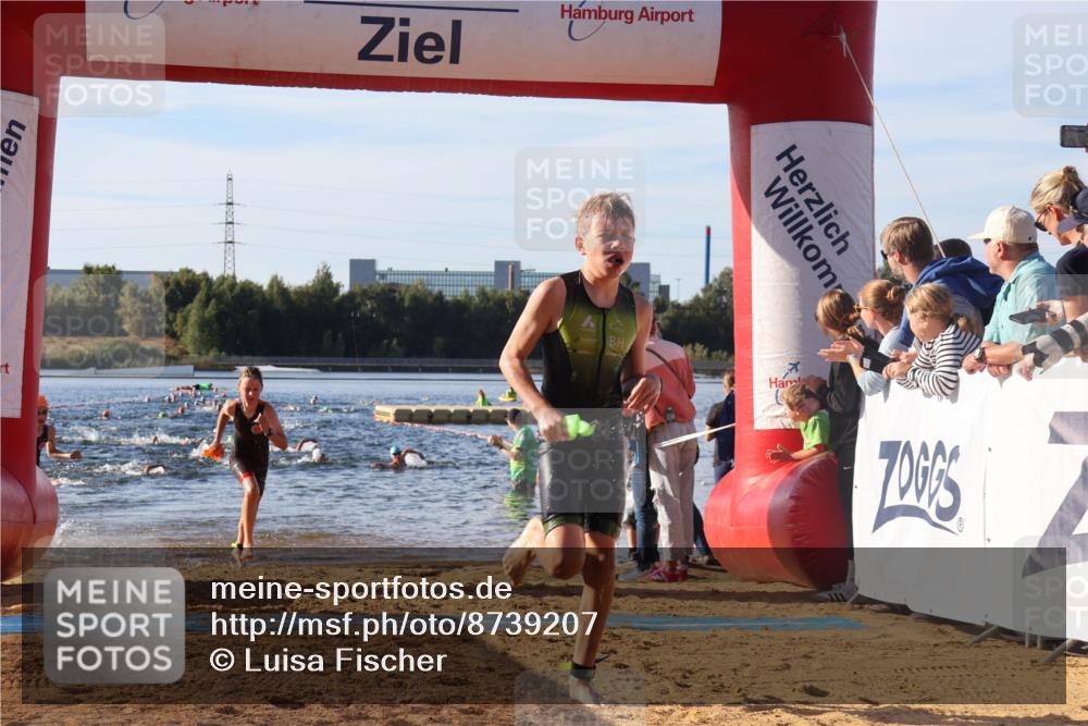07.09.2025 - 19. Norderstedt Triathlon Luisa Fischer http://msf.ph/oto/8739207 07.09.2025 09:29:09 Schwimmen 586, 594, 600 meine-sportfotos.de