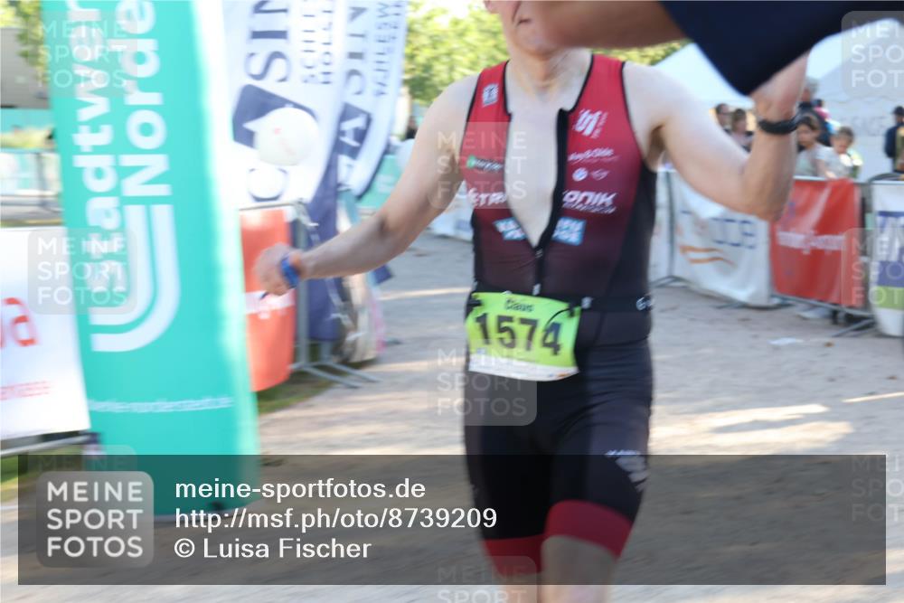 07.09.2025 - 19. Norderstedt Triathlon Luisa Fischer http://msf.ph/oto/8739209 07.09.2025 16:49:39 Ziel 1574 meine-sportfotos.de