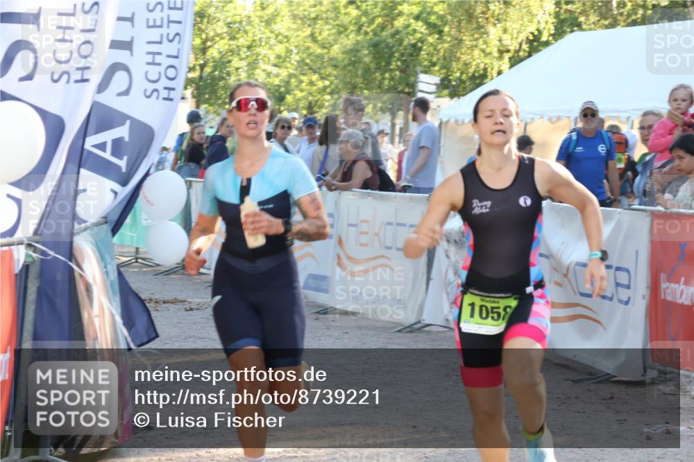07.09.2025 - 19. Norderstedt Triathlon Luisa Fischer http://msf.ph/oto/8739221 07.09.2025 16:50:09 Ziel 1058, 1096, 1607 meine-sportfotos.de