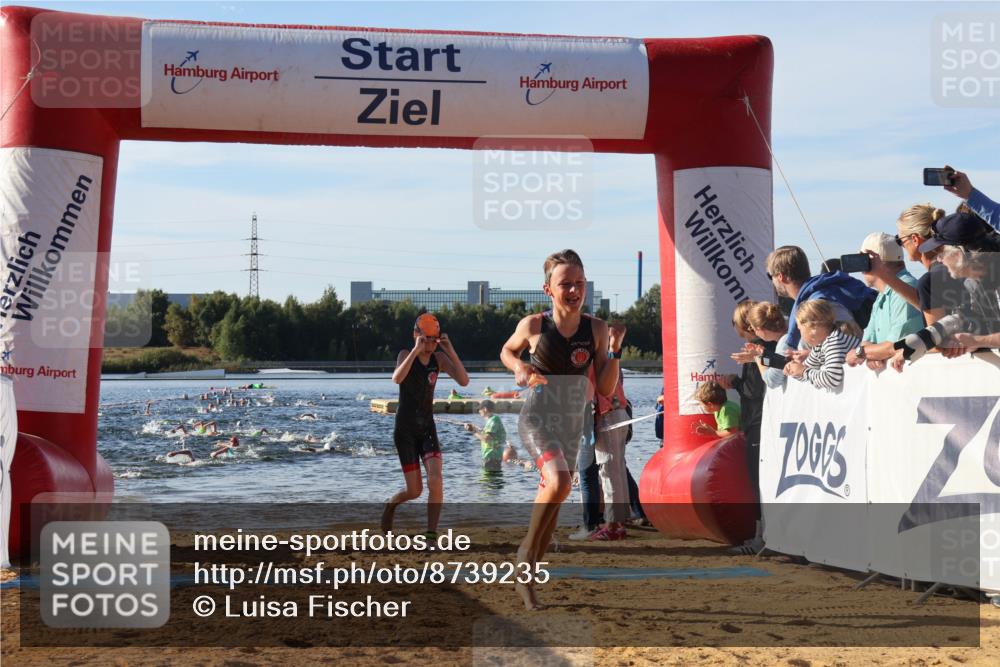 07.09.2025 - 19. Norderstedt Triathlon Luisa Fischer http://msf.ph/oto/8739235 07.09.2025 09:29:11 Schwimmen 586, 594, 600 meine-sportfotos.de