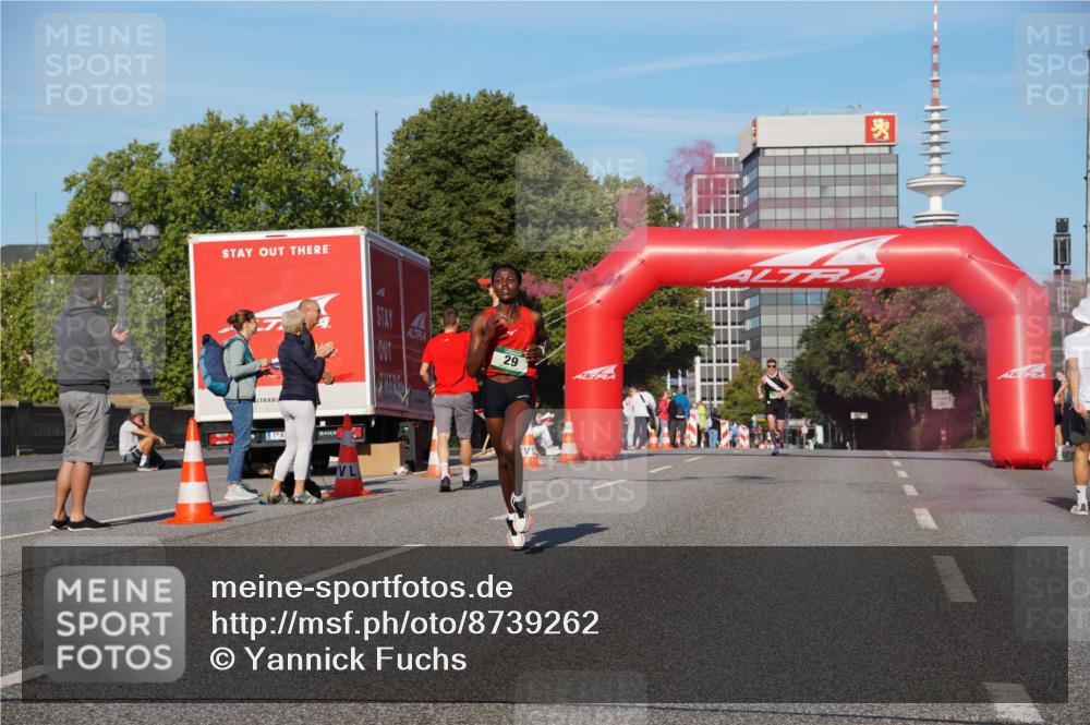 07.09.2025 - BARMER Alsterlauf Yannick Fuchs http://msf.ph/oto/8739262 07.09.2025 09:26:03 Laufen 29 meine-sportfotos.de