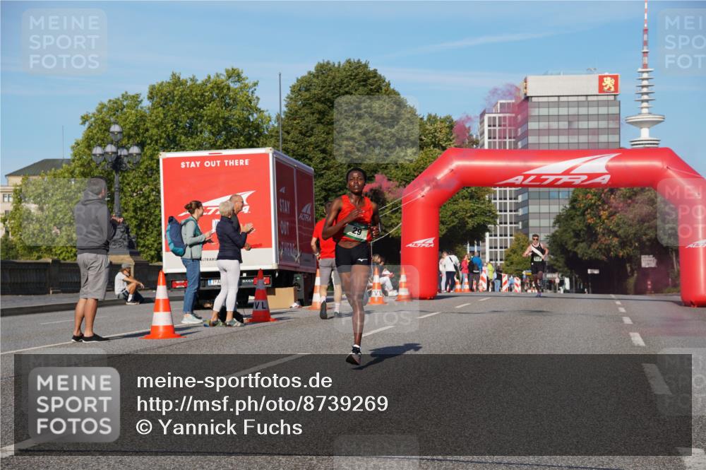 07.09.2025 - BARMER Alsterlauf Yannick Fuchs http://msf.ph/oto/8739269 07.09.2025 09:26:03 Laufen  meine-sportfotos.de