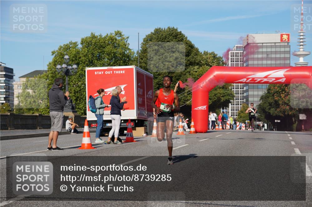 07.09.2025 - BARMER Alsterlauf Yannick Fuchs http://msf.ph/oto/8739285 07.09.2025 09:26:04 Laufen 292 meine-sportfotos.de