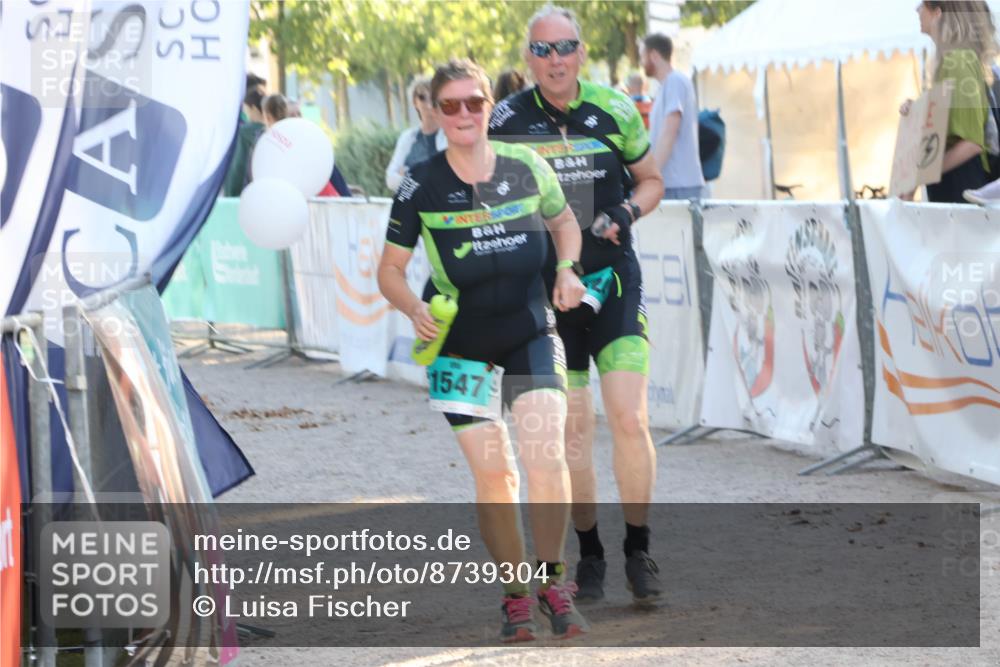 07.09.2025 - 19. Norderstedt Triathlon Luisa Fischer http://msf.ph/oto/8739304 07.09.2025 16:50:43 Ziel 1524, 1547 meine-sportfotos.de