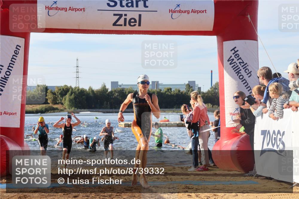 07.09.2025 - 19. Norderstedt Triathlon Luisa Fischer http://msf.ph/oto/8739332 07.09.2025 09:29:21 Schwimmen 562, 570, 586, 594, 604, 606, 613 meine-sportfotos.de