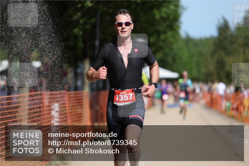 07.09.2025 - 19. Norderstedt Triathlon Michael Strokosch http://msf.ph/oto/8739345 07.09.2025 12:30:00 Laufen 261, 279, 1357 meine-sportfotos.de