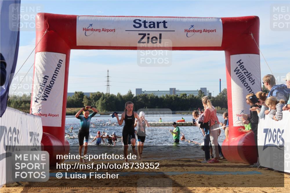 07.09.2025 - 19. Norderstedt Triathlon Luisa Fischer http://msf.ph/oto/8739352 07.09.2025 09:29:22 Schwimmen 562, 570, 586, 594, 604, 606, 613 meine-sportfotos.de