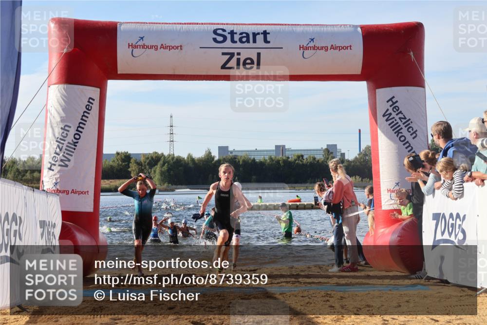 07.09.2025 - 19. Norderstedt Triathlon Luisa Fischer http://msf.ph/oto/8739359 07.09.2025 09:29:23 Schwimmen 554, 562, 570, 586, 591, 594, 604, 606, 613 meine-sportfotos.de