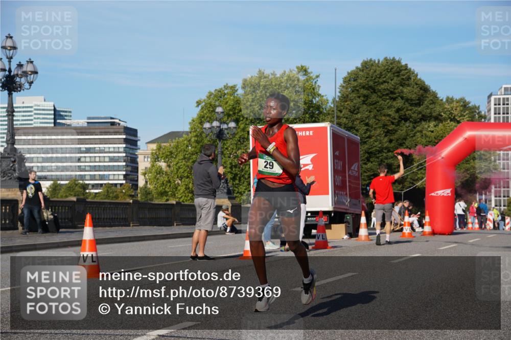 07.09.2025 - BARMER Alsterlauf Yannick Fuchs http://msf.ph/oto/8739369 07.09.2025 09:26:04 Laufen 29 meine-sportfotos.de