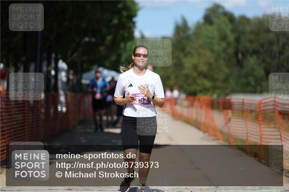 07.09.2025 - 19. Norderstedt Triathlon Michael Strokosch http://msf.ph/oto/8739373 07.09.2025 13:48:05 Laufen 316, 352 meine-sportfotos.de