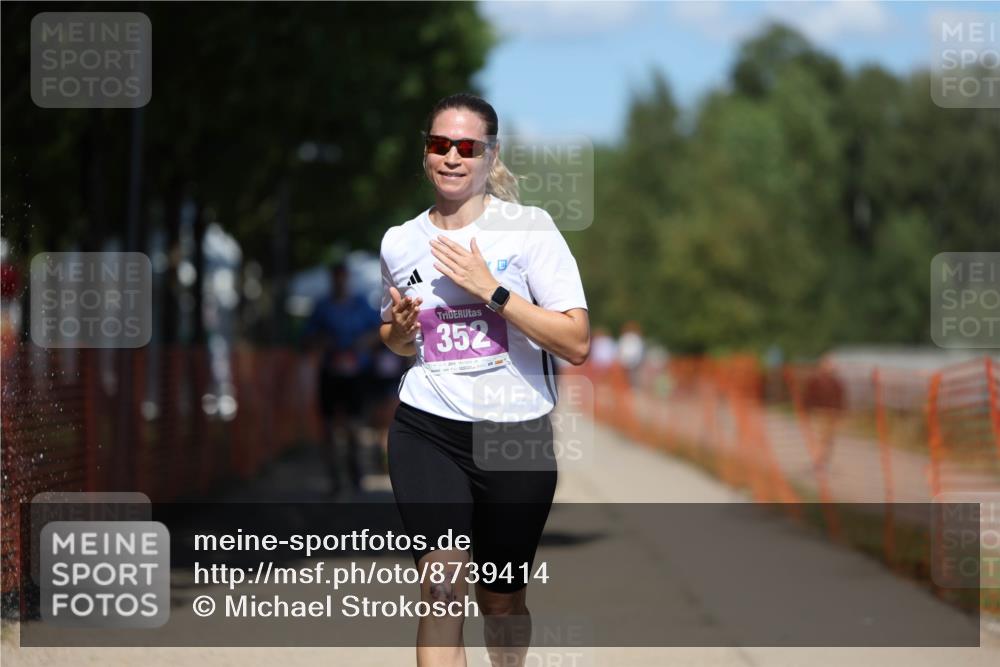 07.09.2025 - 19. Norderstedt Triathlon Michael Strokosch http://msf.ph/oto/8739414 07.09.2025 13:48:06 Laufen 153, 316, 334, 352, 1292 meine-sportfotos.de
