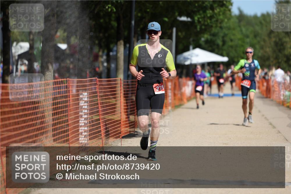 07.09.2025 - 19. Norderstedt Triathlon Michael Strokosch http://msf.ph/oto/8739420 07.09.2025 12:30:02 Laufen 261, 279, 1357 meine-sportfotos.de