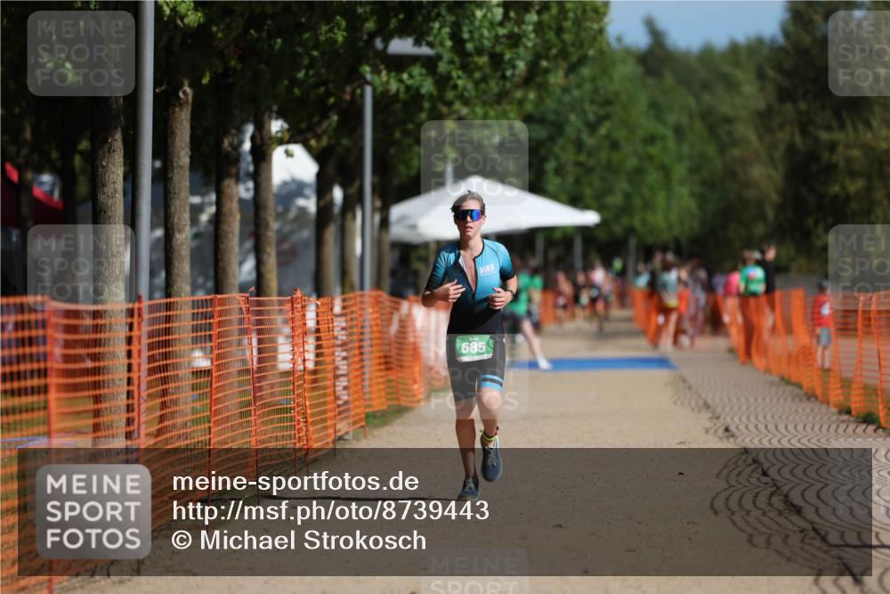 07.09.2025 - 19. Norderstedt Triathlon Michael Strokosch http://msf.ph/oto/8739443 07.09.2025 10:55:05 Laufen 78, 685 meine-sportfotos.de