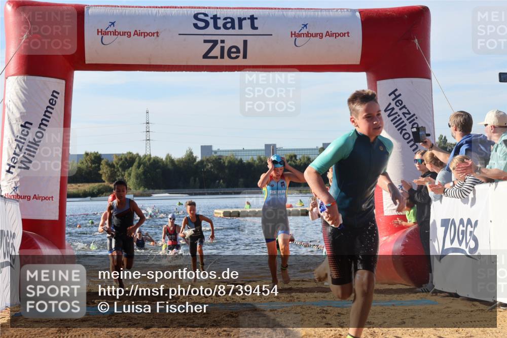 07.09.2025 - 19. Norderstedt Triathlon Luisa Fischer http://msf.ph/oto/8739454 07.09.2025 09:29:28 Schwimmen 554, 562, 563, 567, 570, 588, 591, 604, 606, 613 meine-sportfotos.de
