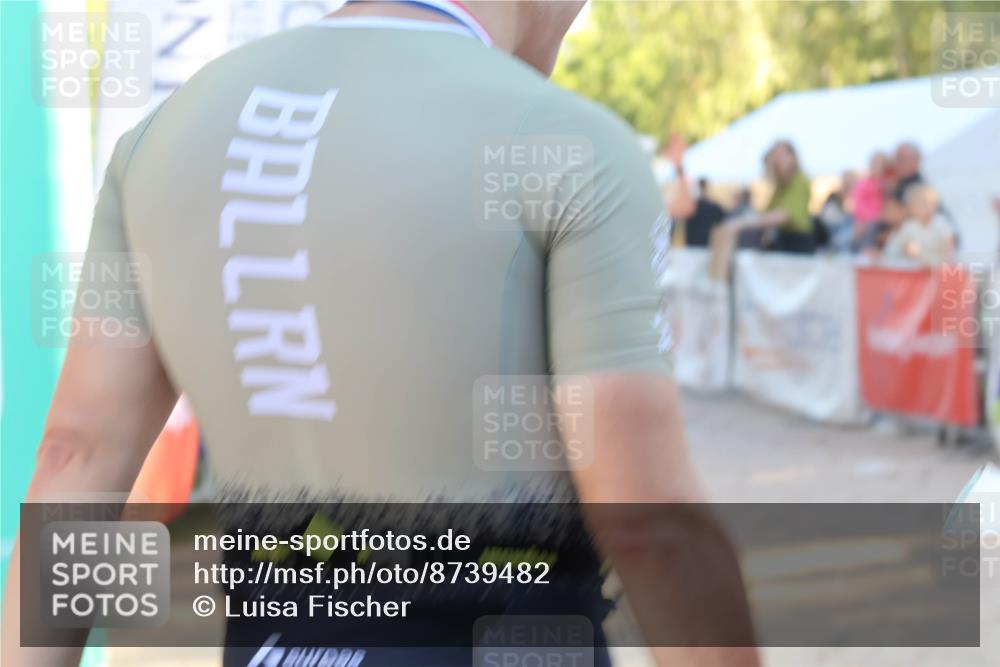 07.09.2025 - 19. Norderstedt Triathlon Luisa Fischer http://msf.ph/oto/8739482 07.09.2025 16:50:56 Ziel 1559, 1562 meine-sportfotos.de