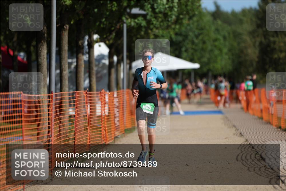 07.09.2025 - 19. Norderstedt Triathlon Michael Strokosch http://msf.ph/oto/8739489 07.09.2025 10:55:06 Laufen 685 meine-sportfotos.de