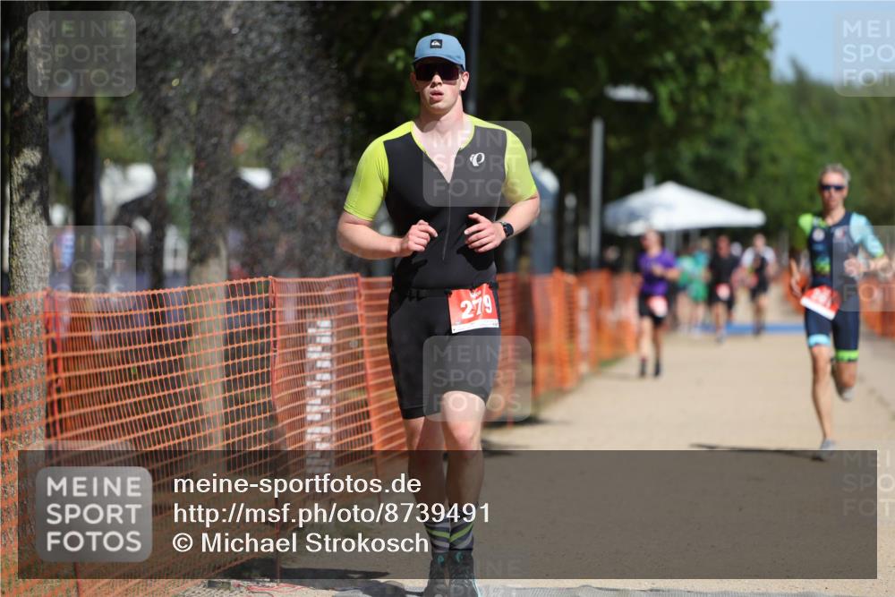 07.09.2025 - 19. Norderstedt Triathlon Michael Strokosch http://msf.ph/oto/8739491 07.09.2025 12:30:04 Laufen 261, 279 meine-sportfotos.de