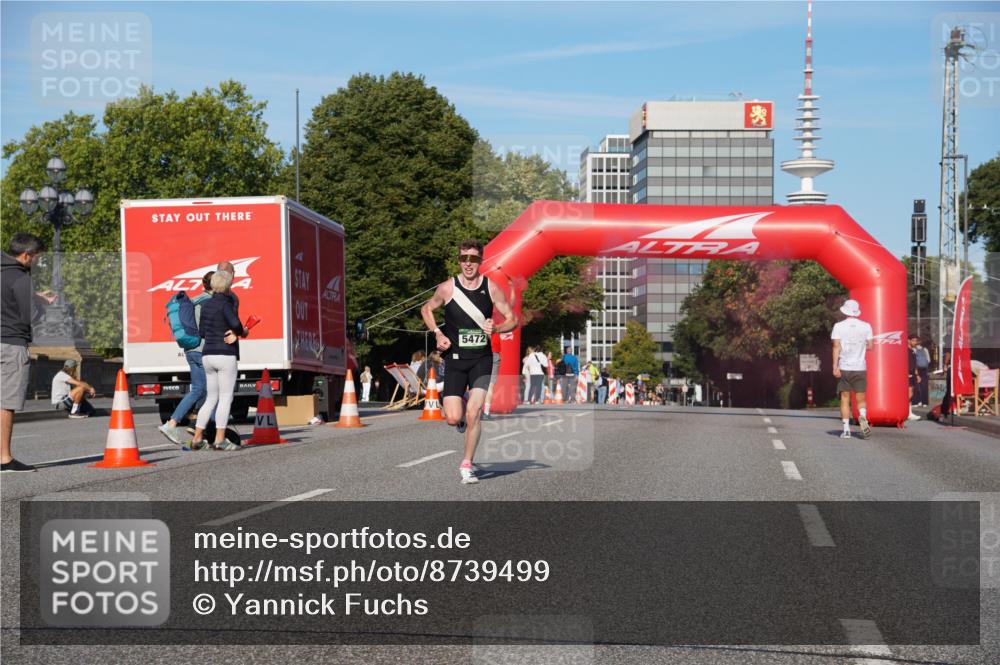 07.09.2025 - BARMER Alsterlauf Yannick Fuchs http://msf.ph/oto/8739499 07.09.2025 09:26:09 Laufen 5472 meine-sportfotos.de