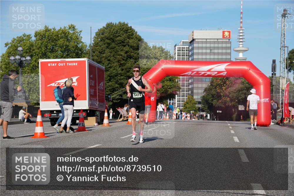 07.09.2025 - BARMER Alsterlauf Yannick Fuchs http://msf.ph/oto/8739510 07.09.2025 09:26:09 Laufen 5472 meine-sportfotos.de