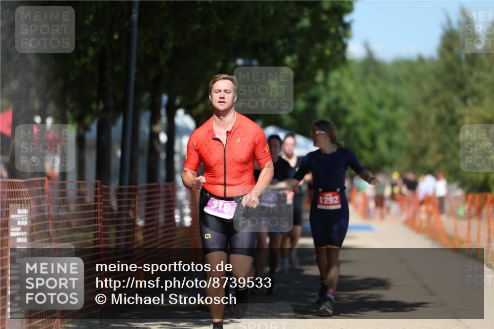 07.09.2025 - 19. Norderstedt Triathlon Michael Strokosch http://msf.ph/oto/8739533 07.09.2025 13:48:09 Laufen 153, 316, 334, 352, 1292, 1344 meine-sportfotos.de