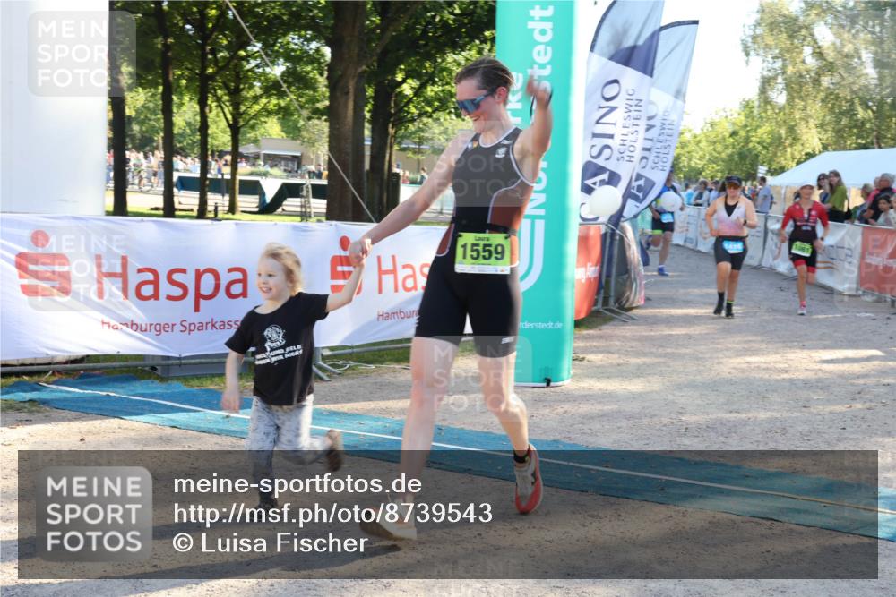 07.09.2025 - 19. Norderstedt Triathlon Luisa Fischer http://msf.ph/oto/8739543 07.09.2025 16:50:59 Ziel 1061, 1424, 1559 meine-sportfotos.de