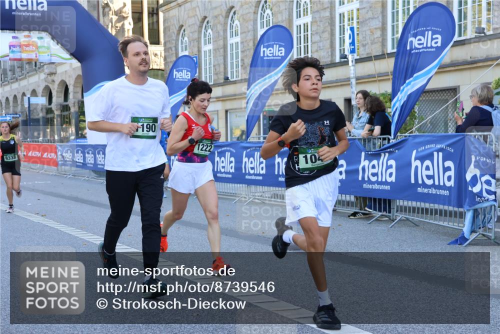 07.09.2025 - BARMER Alsterlauf Strokosch-Dieckow http://msf.ph/oto/8739546 07.09.2025 11:42:53 Ziel 1123, 1126, 1127, 1158, 1164, 1243, 4055, 8324, 8464 meine-sportfotos.de