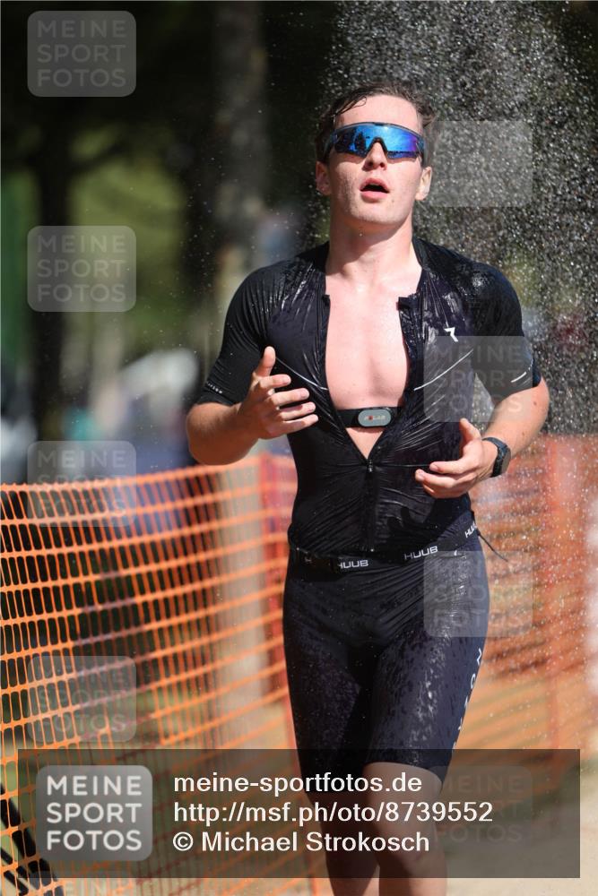 07.09.2025 - 19. Norderstedt Triathlon Michael Strokosch http://msf.ph/oto/8739552 07.09.2025 11:51:22 Laufen 152, 1198, 1207 meine-sportfotos.de