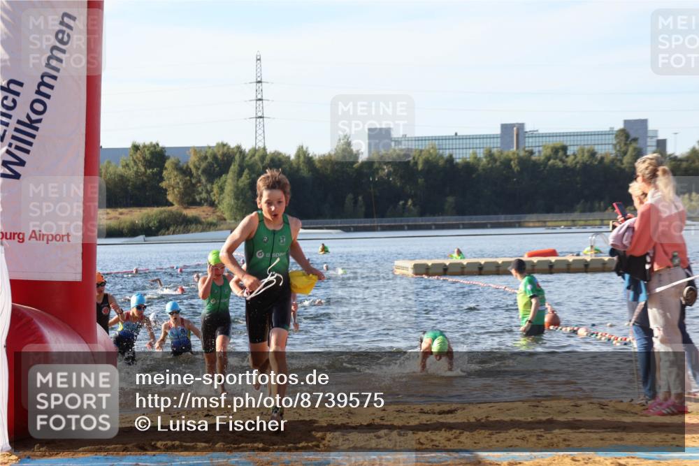 07.09.2025 - 19. Norderstedt Triathlon Luisa Fischer http://msf.ph/oto/8739575 07.09.2025 09:29:36 Schwimmen 554, 562, 563, 567, 572, 587, 588, 591, 595, 604, 606, 609, 618, 619, 629 meine-sportfotos.de