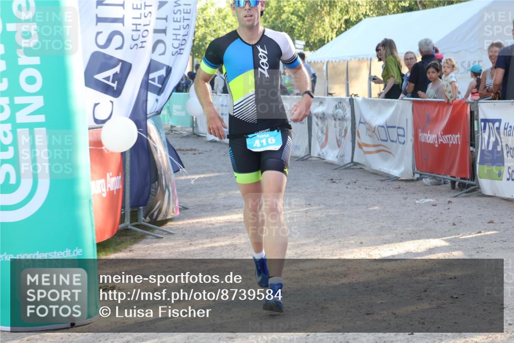 07.09.2025 - 19. Norderstedt Triathlon Luisa Fischer http://msf.ph/oto/8739584 07.09.2025 16:51:03 Ziel 416, 1061, 1424, 1559 meine-sportfotos.de
