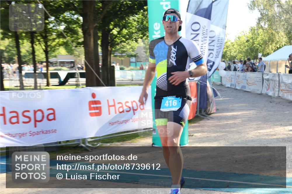 07.09.2025 - 19. Norderstedt Triathlon Luisa Fischer http://msf.ph/oto/8739612 07.09.2025 16:51:04 Ziel 416, 1061, 1424, 1559 meine-sportfotos.de
