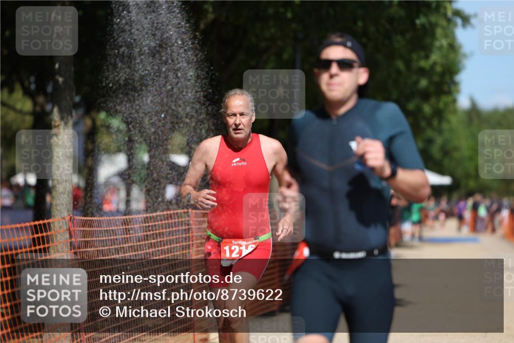 07.09.2025 - 19. Norderstedt Triathlon Michael Strokosch http://msf.ph/oto/8739622 07.09.2025 13:06:11 Laufen 811, 1216, 1366 meine-sportfotos.de