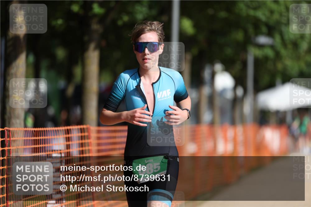 07.09.2025 - 19. Norderstedt Triathlon Michael Strokosch http://msf.ph/oto/8739631 07.09.2025 10:55:10 Laufen 685 meine-sportfotos.de