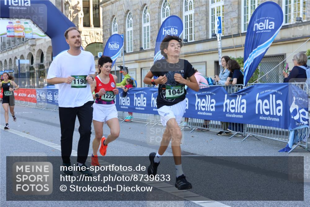 07.09.2025 - BARMER Alsterlauf Strokosch-Dieckow http://msf.ph/oto/8739633 07.09.2025 11:42:53 Ziel 1123, 1126, 1127, 1158, 1164, 1243, 4055, 8324, 8464 meine-sportfotos.de