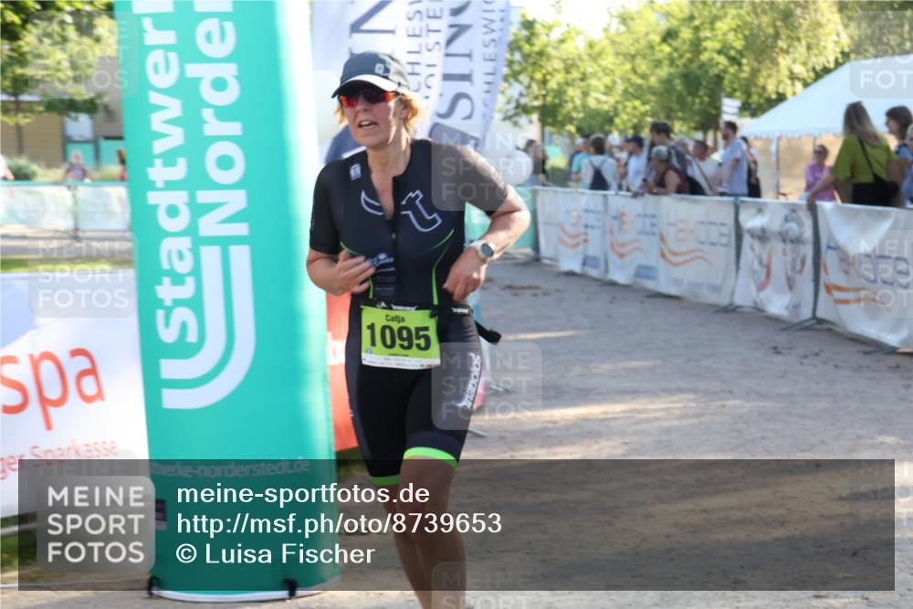 07.09.2025 - 19. Norderstedt Triathlon Luisa Fischer http://msf.ph/oto/8739653 07.09.2025 16:51:36 Ziel 1095 meine-sportfotos.de
