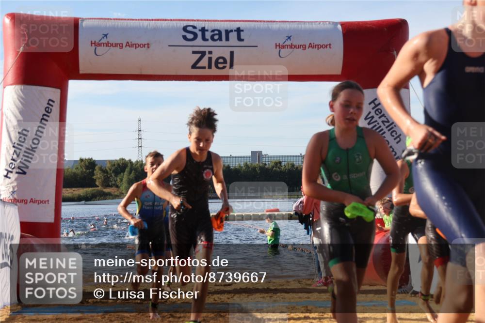 07.09.2025 - 19. Norderstedt Triathlon Luisa Fischer http://msf.ph/oto/8739667 07.09.2025 09:29:42 Schwimmen 556, 563, 567, 572, 587, 588, 595, 601, 609, 618, 619, 629 meine-sportfotos.de