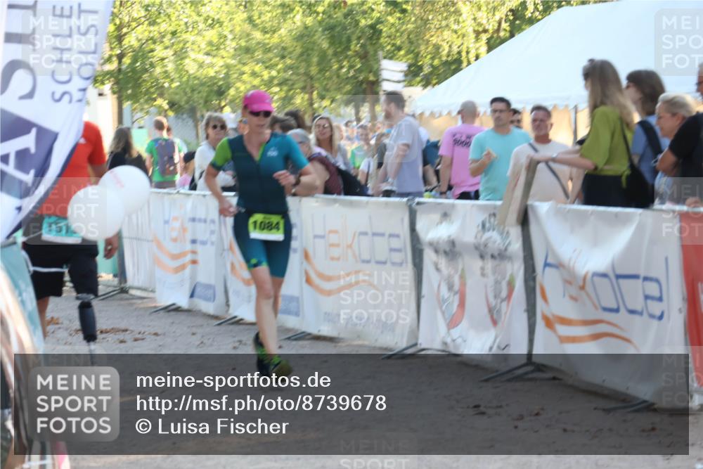 07.09.2025 - 19. Norderstedt Triathlon Luisa Fischer http://msf.ph/oto/8739678 07.09.2025 16:51:48 Ziel  meine-sportfotos.de
