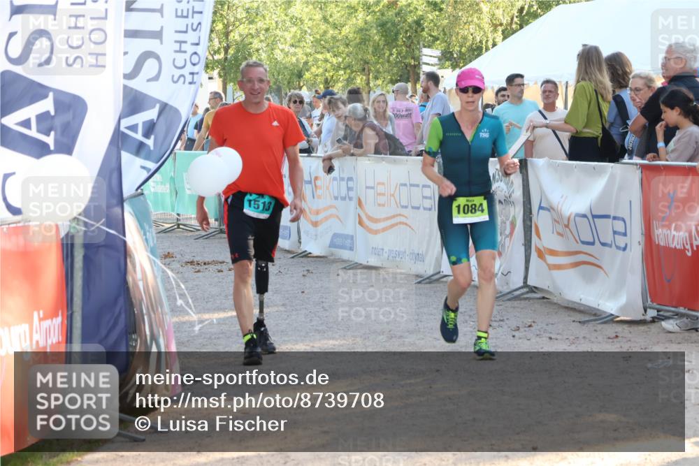 07.09.2025 - 19. Norderstedt Triathlon Luisa Fischer http://msf.ph/oto/8739708 07.09.2025 16:51:50 Ziel 1084 meine-sportfotos.de