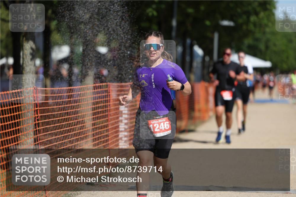 07.09.2025 - 19. Norderstedt Triathlon Michael Strokosch http://msf.ph/oto/8739714 07.09.2025 12:30:14 Laufen 252, 292, 1246 meine-sportfotos.de